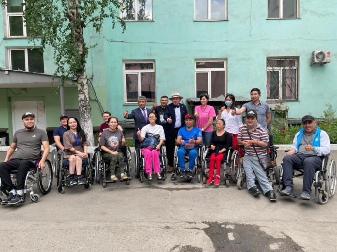 WITH THE SUPPORT OF THE NURLAN SMAGULOV FUND, A LIFT SHAFT WAS CONSTRUCTED IN THE BUILDING OF ERZI ASSOCIATION OF DISABLED, AND A LIFT WAS INSTALLED